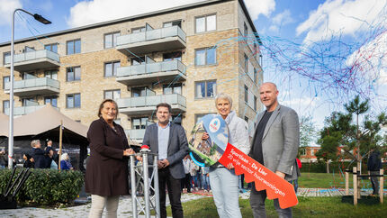 Feestelijke oplevering van de nieuwbouw aan de Sportlaan in De Lier.